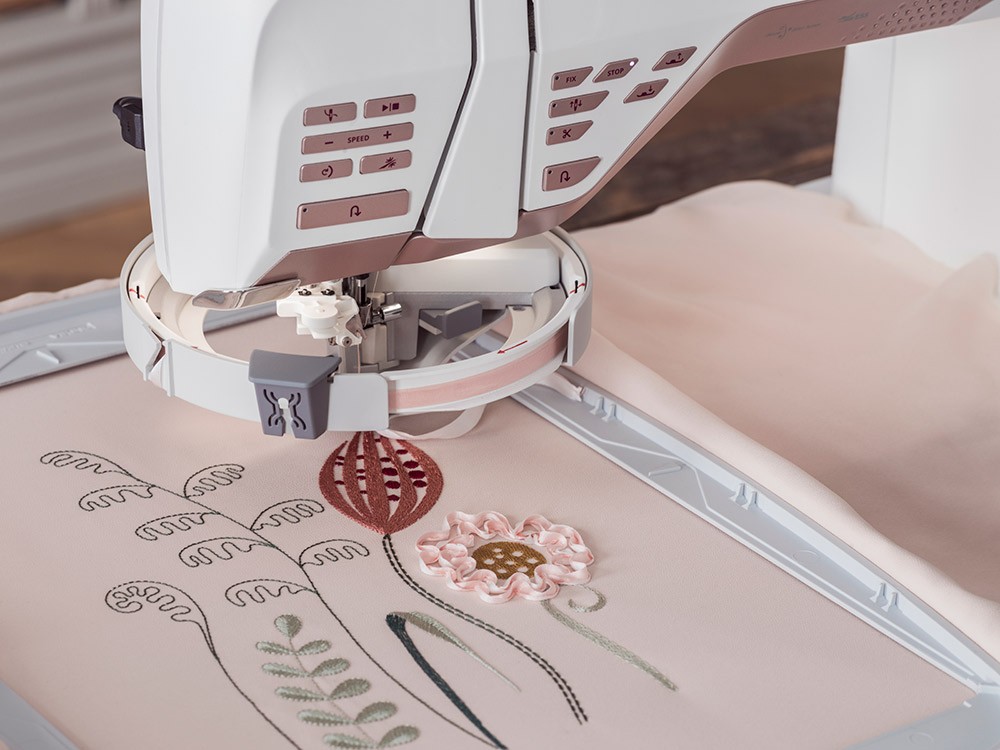Husqvarna Designer EPIC 2 Sewing Machine