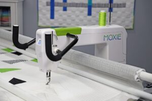 HQ Moxie BY Handi Quilter